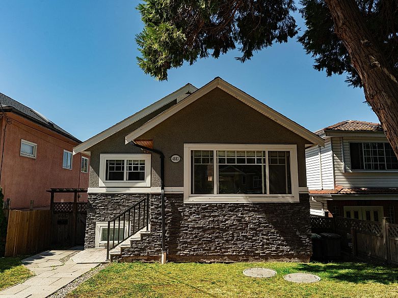 4883 Beatrice Street