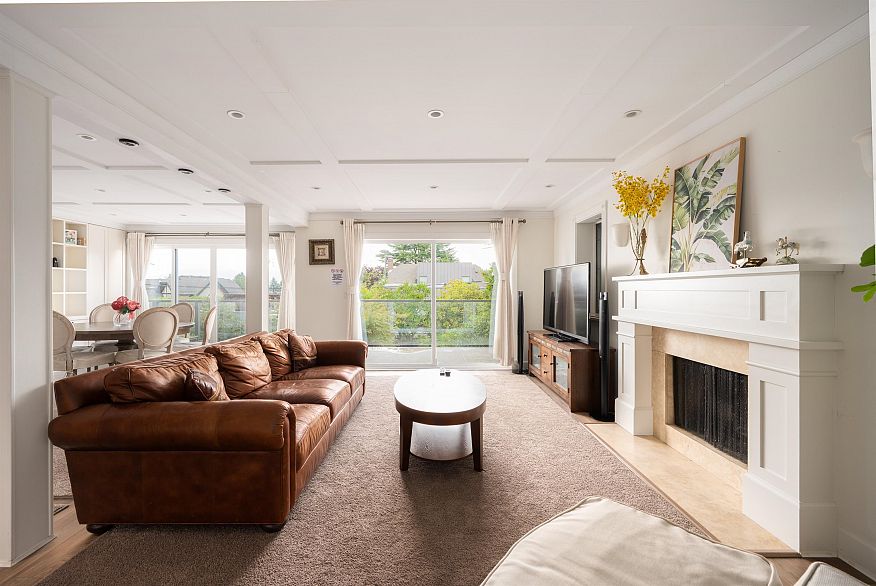 4333 Locarno Crescent