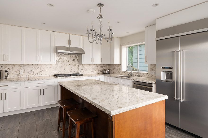 4333 Locarno Crescent