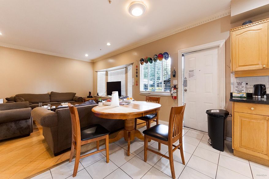 3207 Vimy Crescent