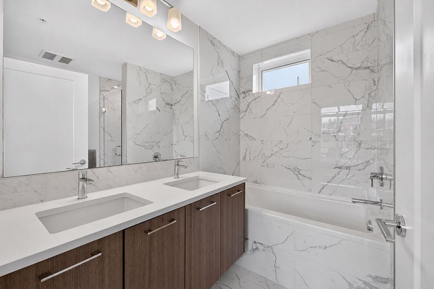 561 W 29th Avenue