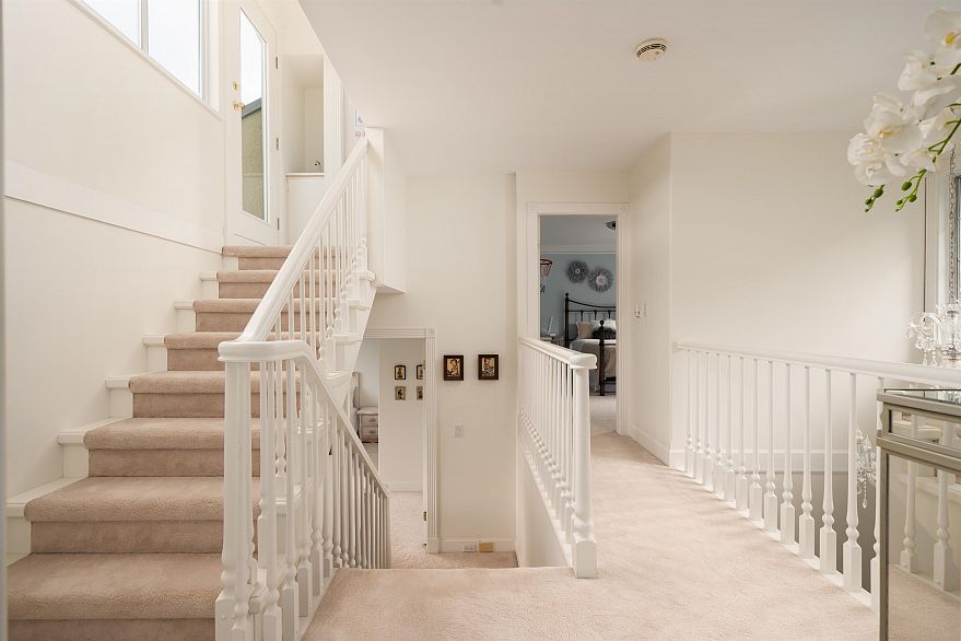 4333 Locarno Crescent