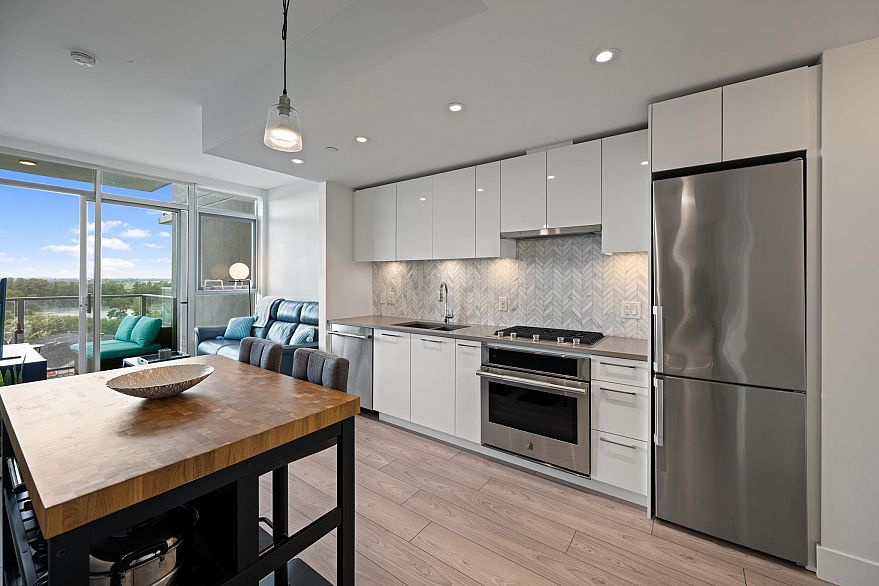 1306 3581 E Kent Avenue North