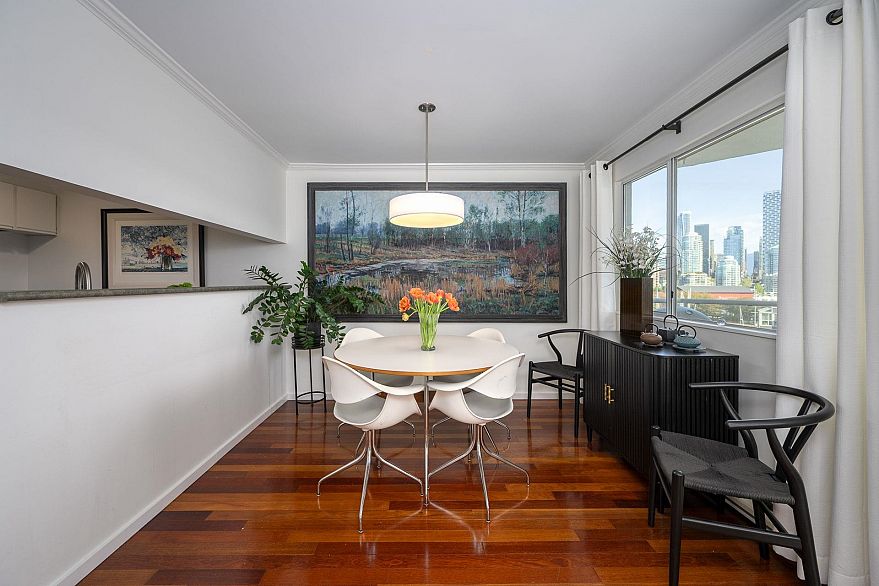 607 1508 Mariner Walk