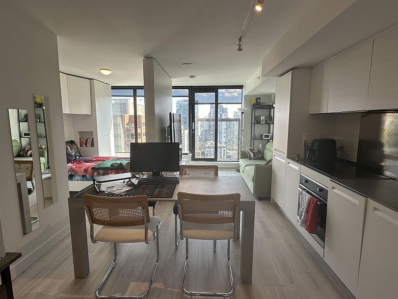 1903 1133 Hornby Street