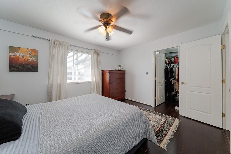 6522 Holly Park Drive