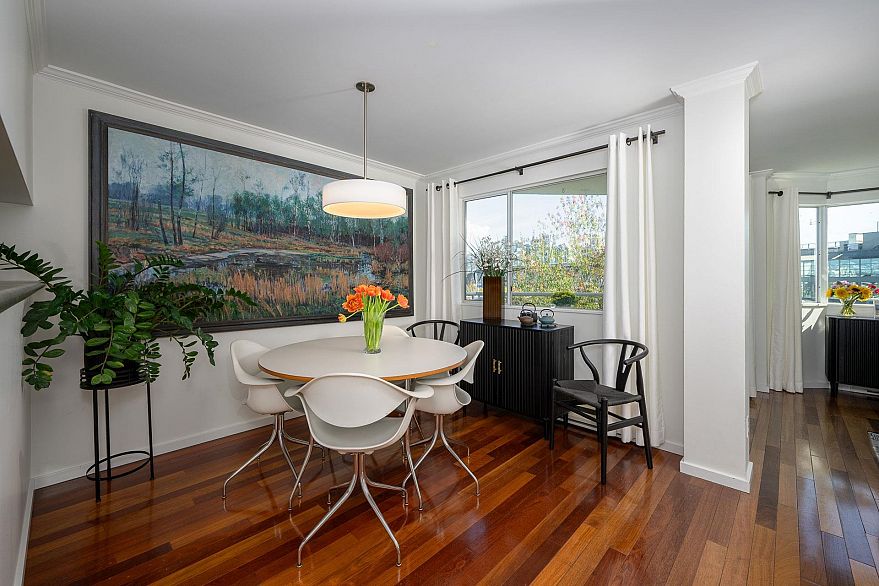 607 1508 Mariner Walk