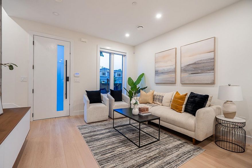 2 3638 Normandy Drive