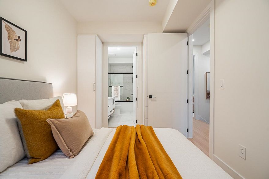 3 3638 Normandy Drive