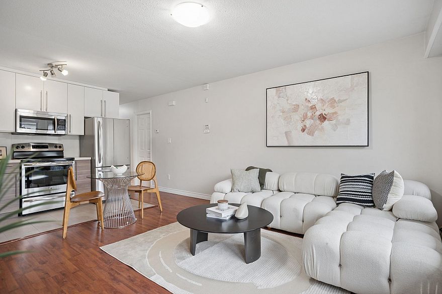 76 E 46th Avenue
