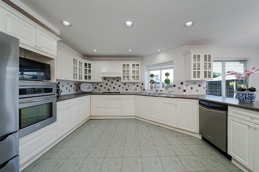 6522 Holly Park Drive
