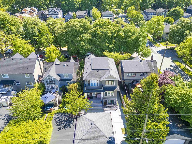 3285 W 12th Avenue