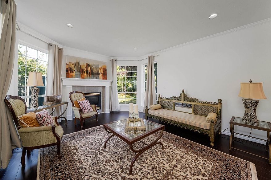 6522 Holly Park Drive