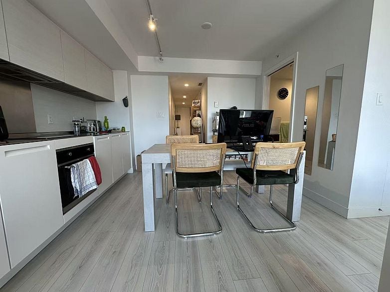 1903 1133 Hornby Street