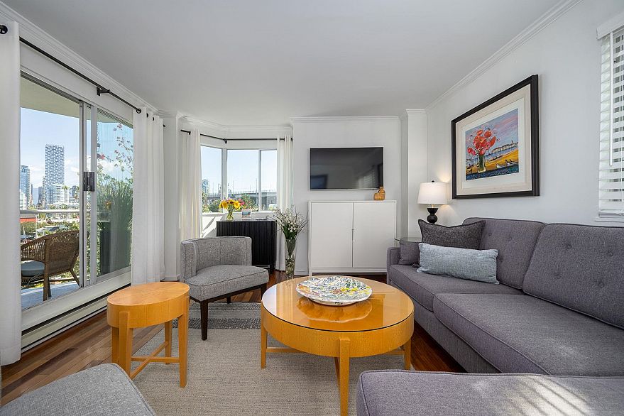 607 1508 Mariner Walk