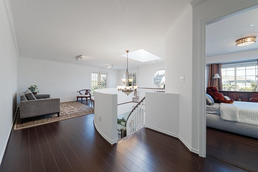 6522 Holly Park Drive