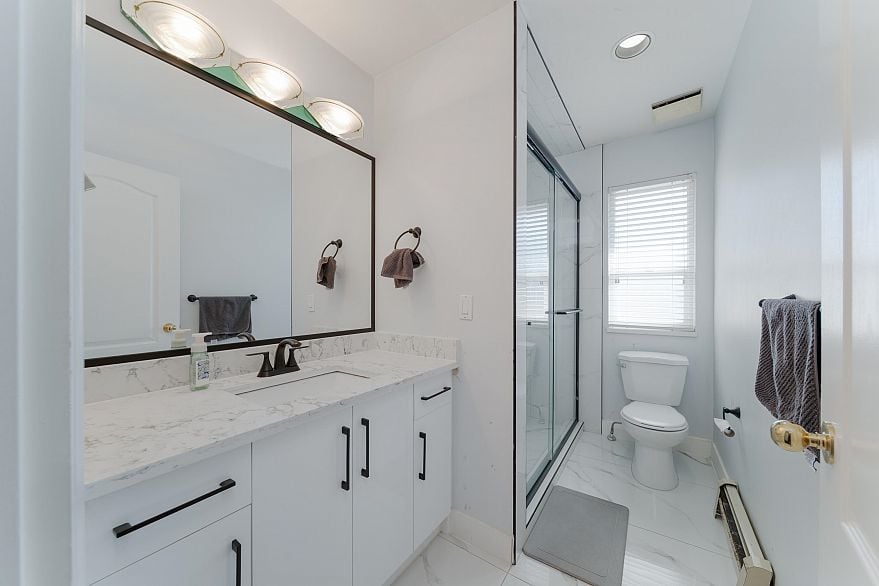 6522 Holly Park Drive