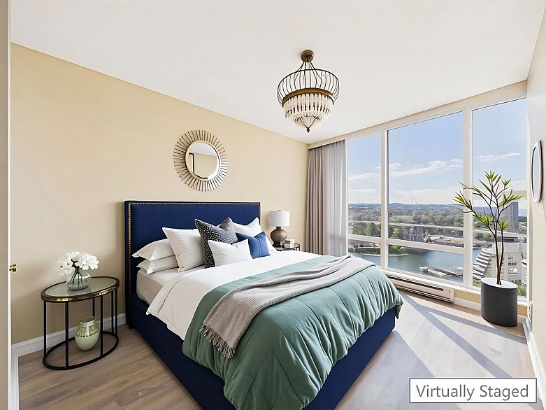 2505 455 Beach Crescent
