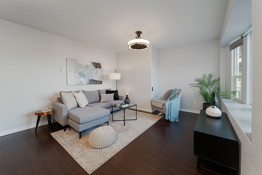 6522 Holly Park Drive