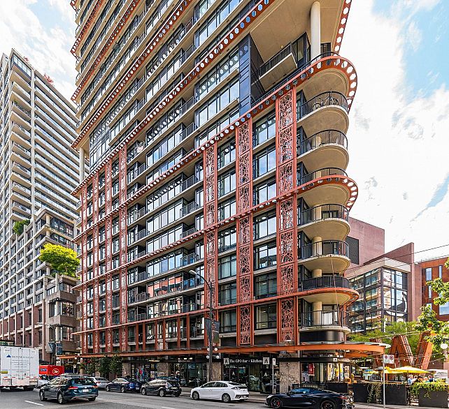 2102 128 W Cordova Street
