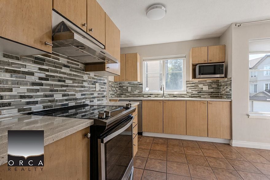 14 2488 PITT RIVER ROAD, Port Coquitlam BC V3C 1R9