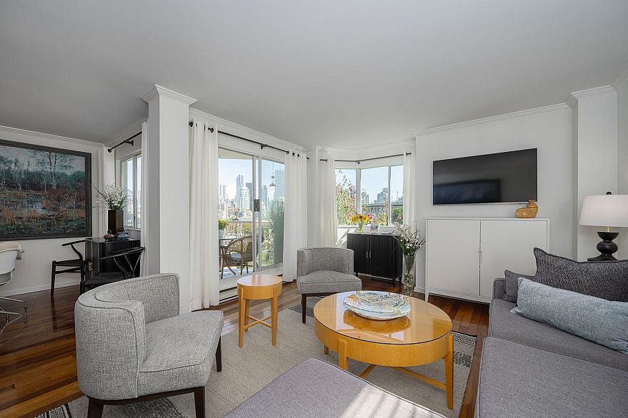 607 1508 Mariner Walk