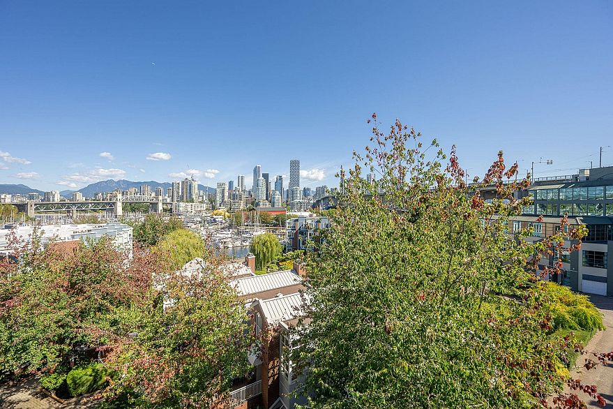 607 1508 Mariner Walk