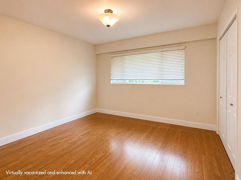2576 Wall Street