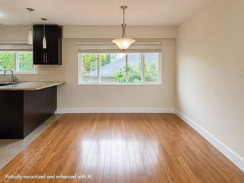 2576 Wall Street