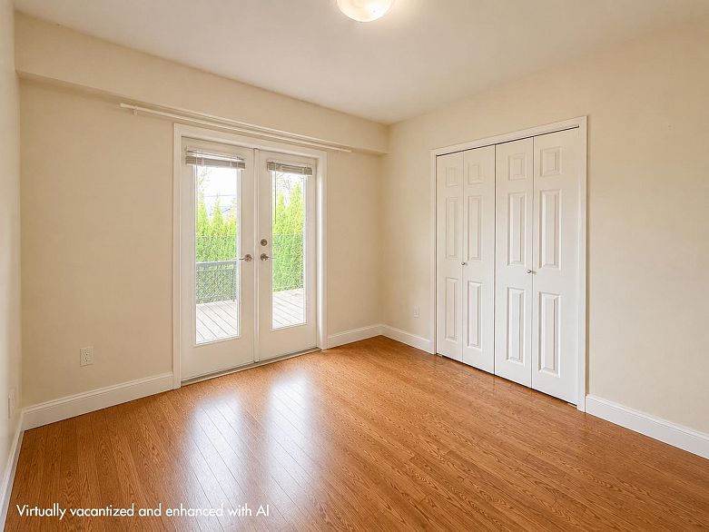2576 Wall Street