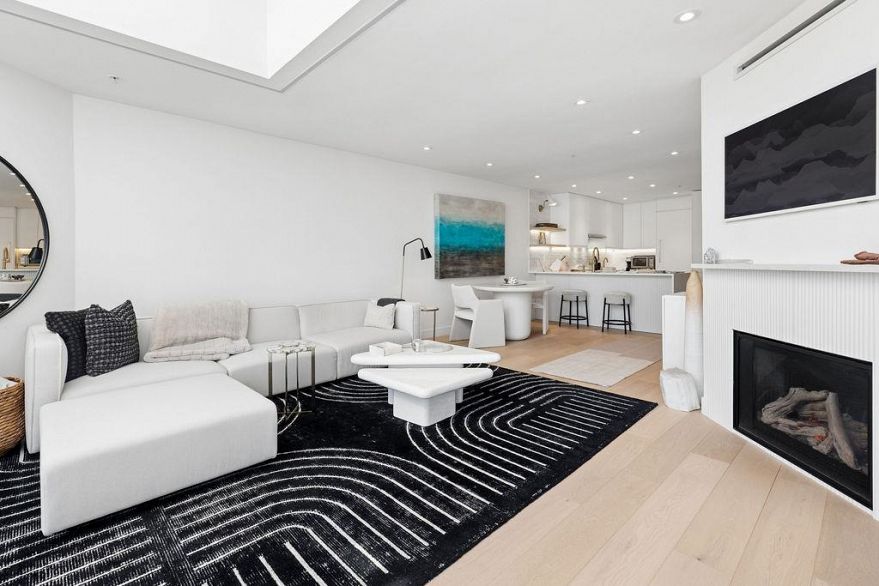 PH 409 1859 Spyglass Place