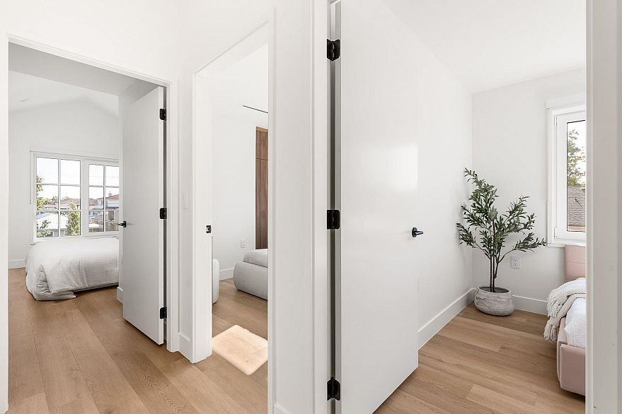 SL 4 2333 E 54th Avenue
