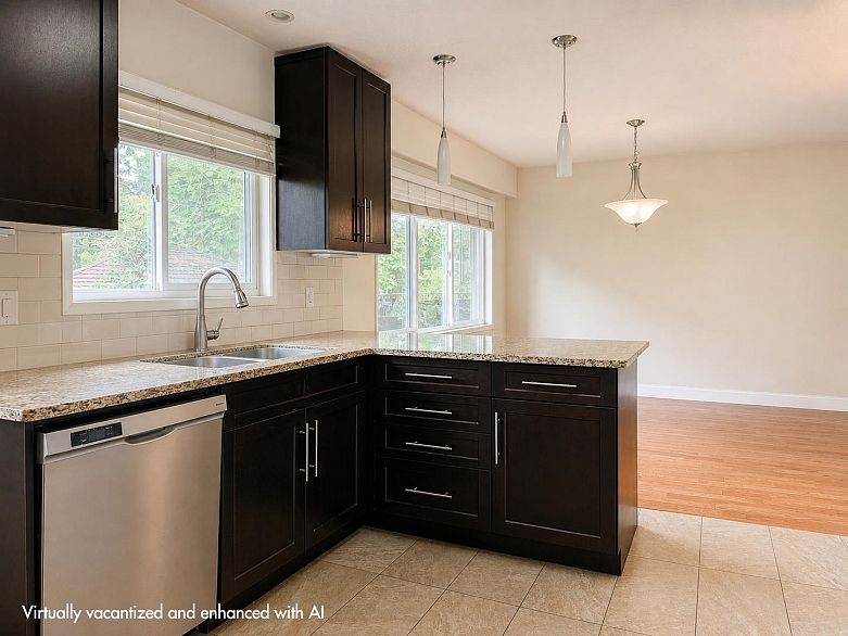 2576 Wall Street
