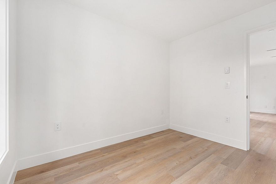 SL 1 2333 E 54th Avenue