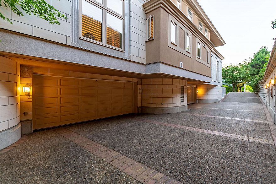 4778 Drummond Drive