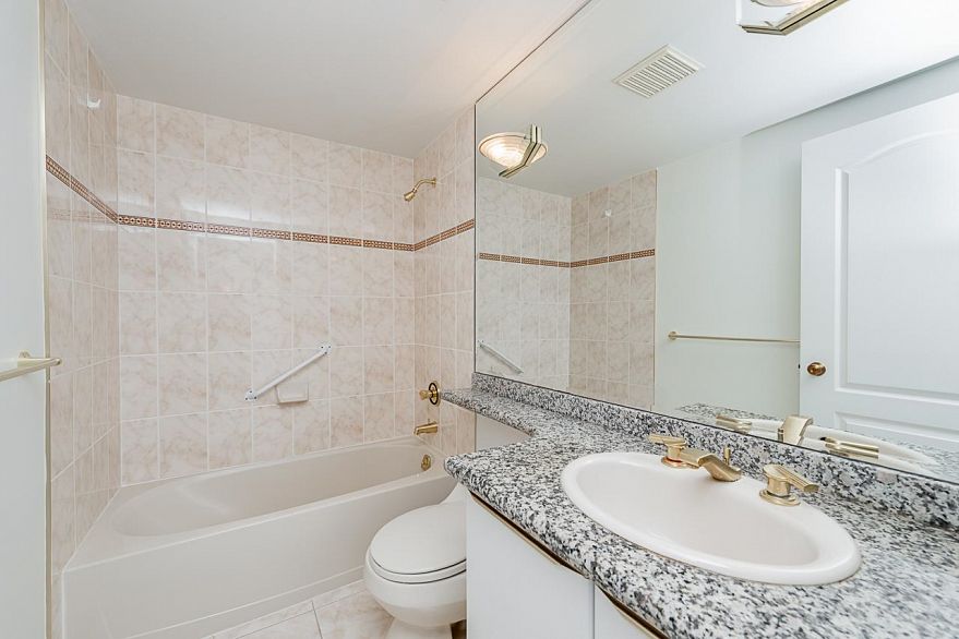 405 688 Fairchild Road