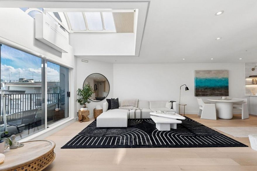 PH 409 1859 Spyglass Place