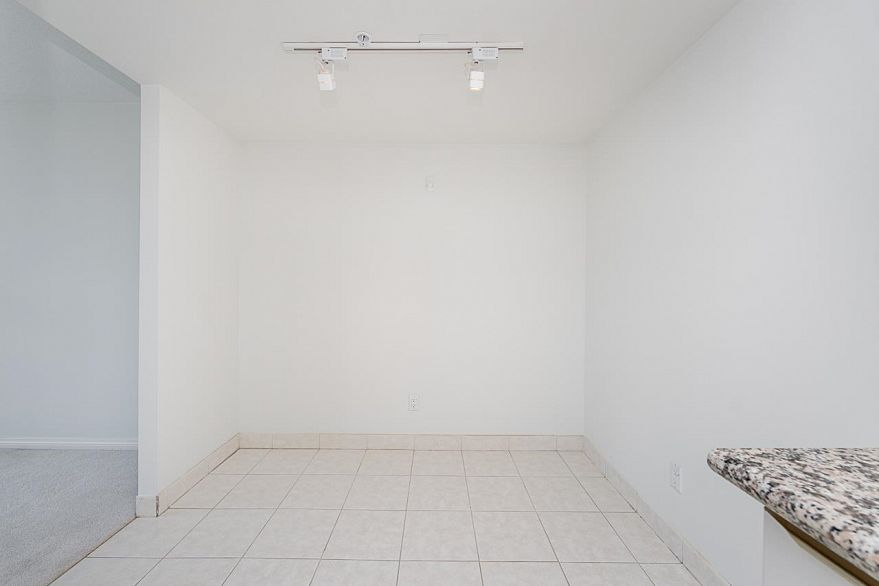 405 688 Fairchild Road