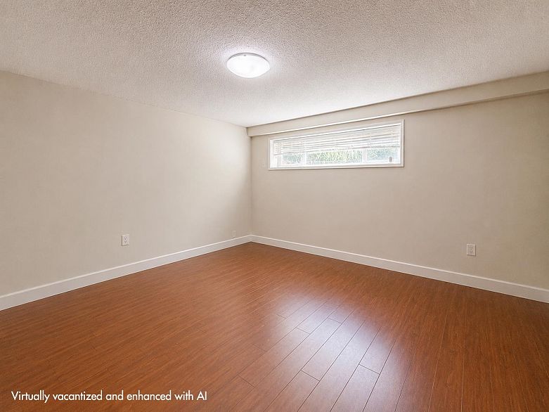 2576 Wall Street