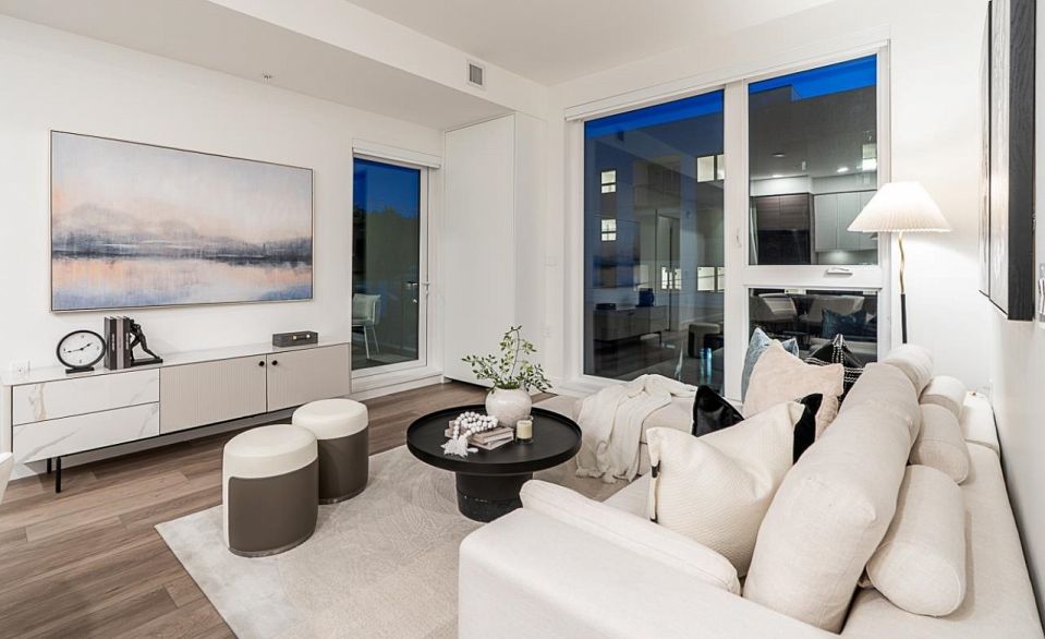 201 422 Lakewood Drive