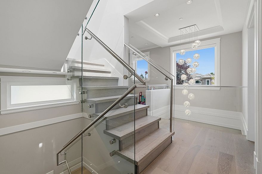 3287 Matapan Crescent