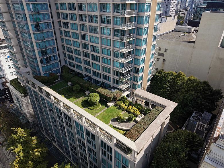 3007 610 Granville Street