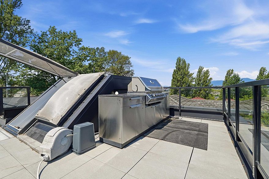 3287 Matapan Crescent