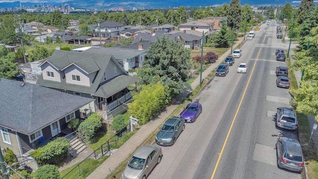 4265 Slocan Street