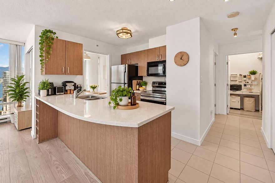 3007 610 Granville Street