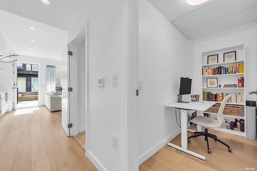 66 W King Edward Avenue