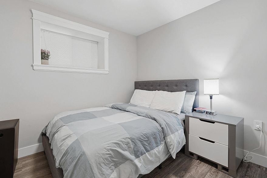 3287 Matapan Crescent