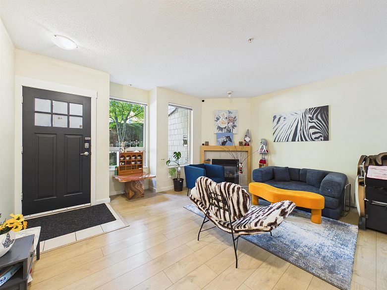 6222 Logan Lane