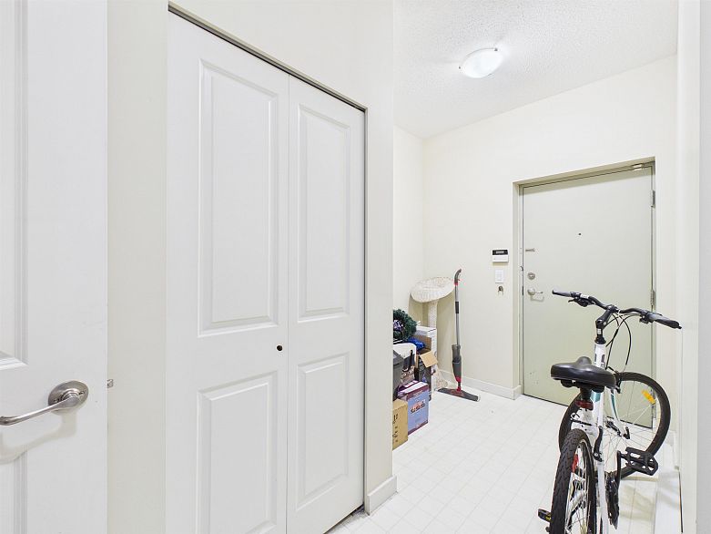 6222 Logan Lane