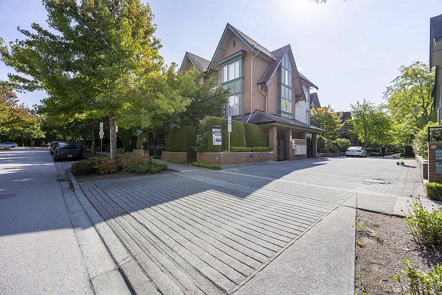 6222 Logan Lane